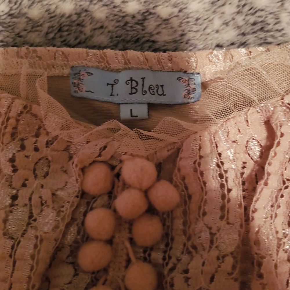Lace Tanktop - Picture 2 of 2